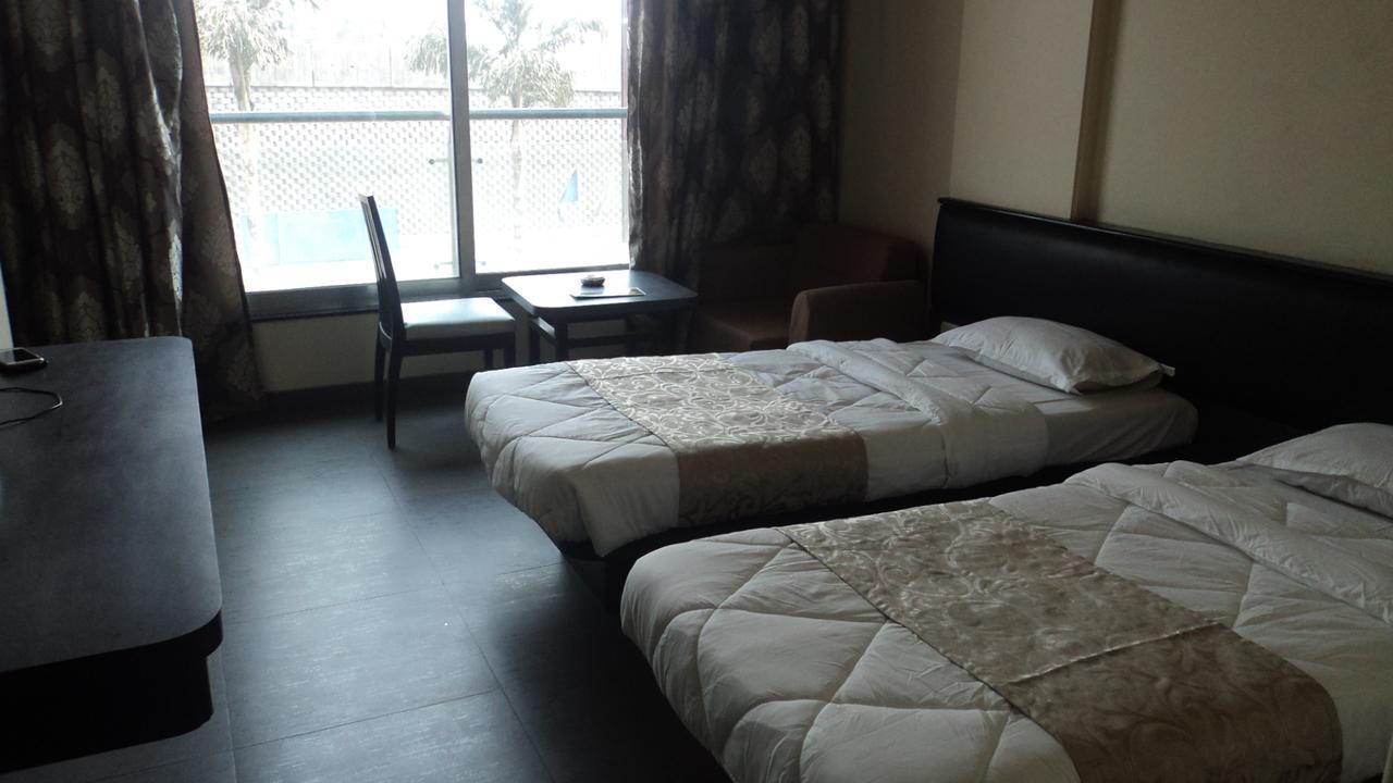 Отель Royal Hills Bapane Экстерьер фото
