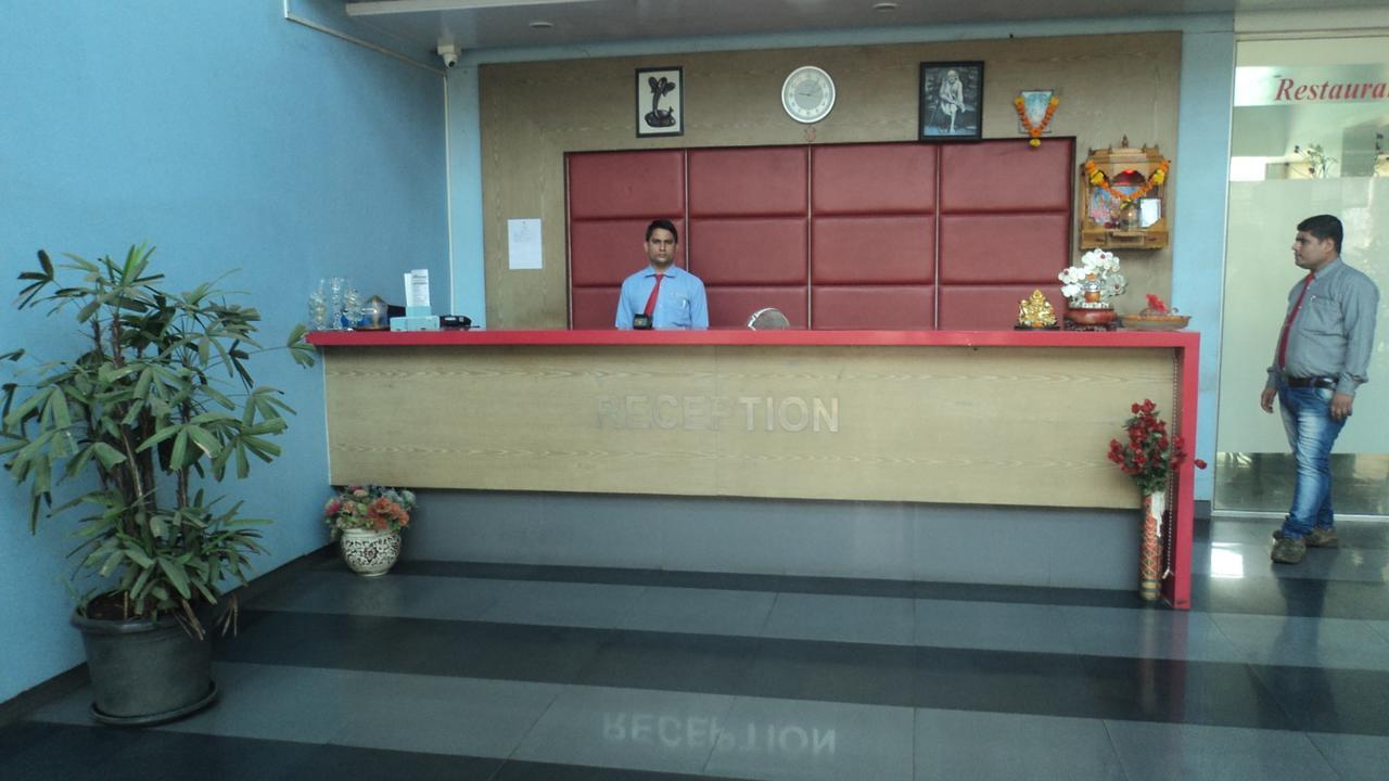 Отель Royal Hills Bapane Экстерьер фото